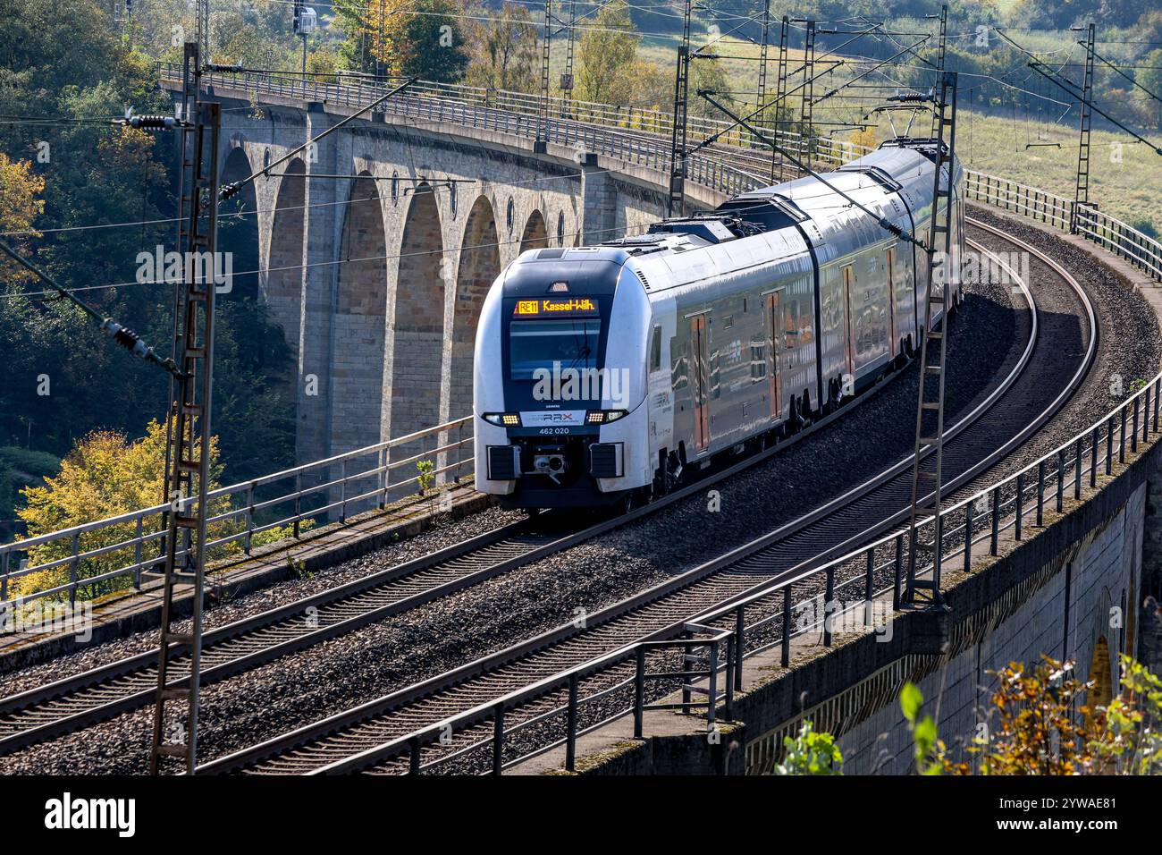 Re 11 Rrx Eisenbahnverkehr auf dem Eisenbahnviadukt Altenbeken. RRX, Rhein-Ruhr ...