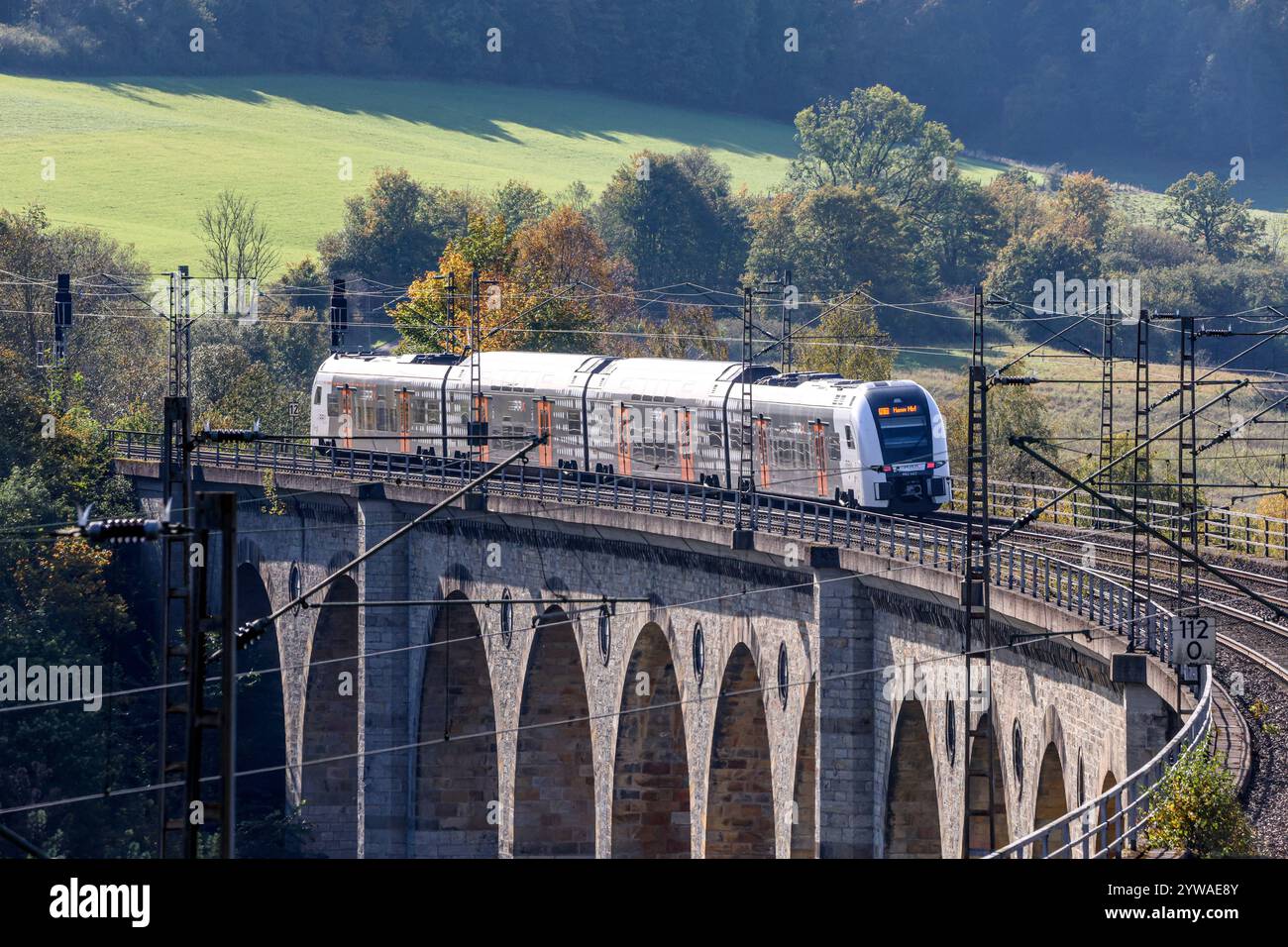 Re 11 Rrx Eisenbahnverkehr auf dem Eisenbahnviadukt Altenbeken. RRX, Rhein-Ruhr ...