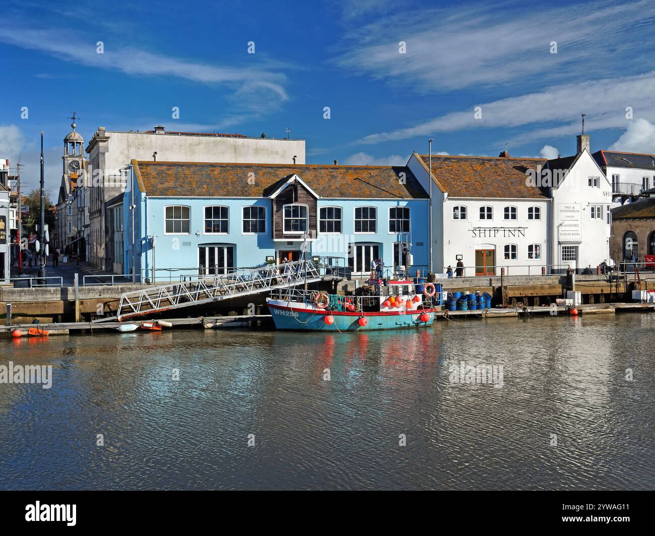 UK, Dorset, Weymouth, Harbour, Custom House Quay, Ship Inn Stock Photo ...