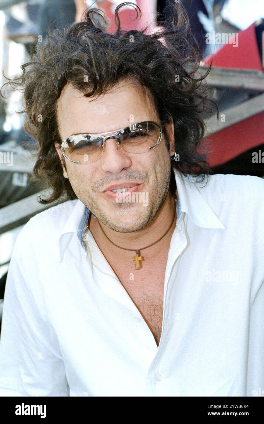 Francesco renga photos 2002 hi-res stock photography and images - Alamy