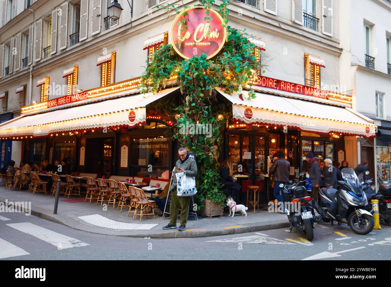 Paris, France - November 30, 2024 : The outdoor terrace of Parisian ...
