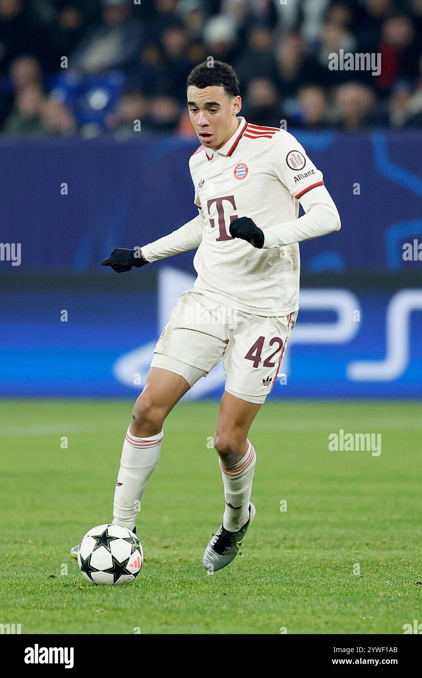 Jamal musiala fc bayern muenchen hi-res stock photography