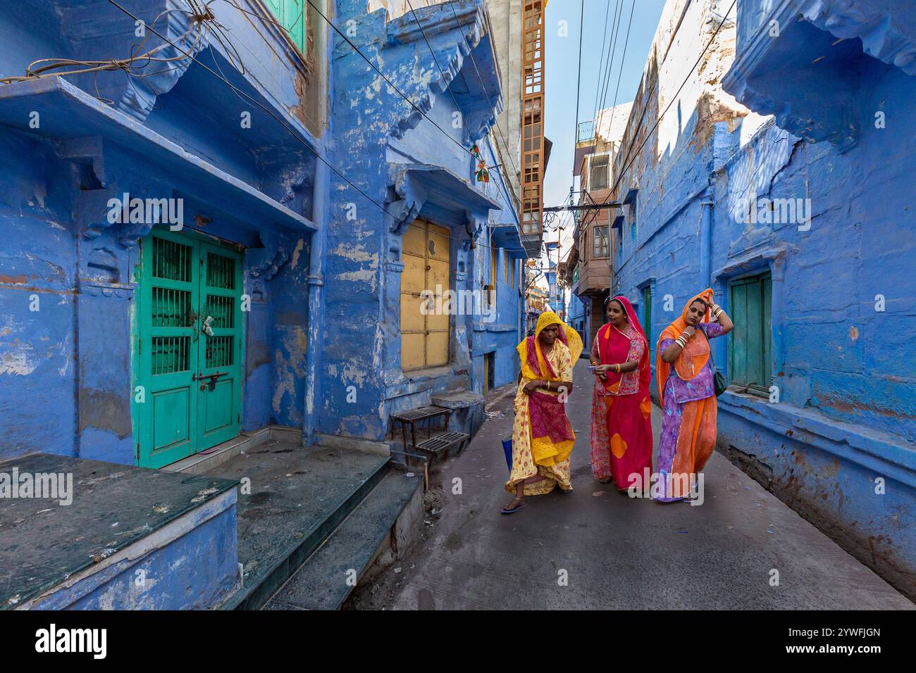 Local women in the Blue City in Jodhpur, India Stock Photo - Alamy