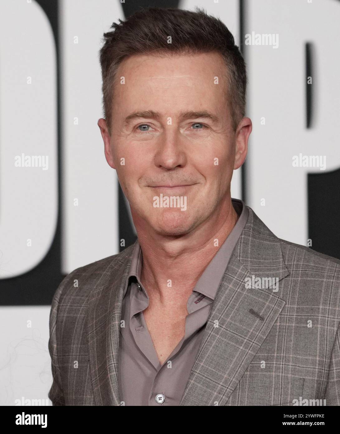 Los Angeles USA 10th Dec 2024 Edward Norton At A COMPLETE UNKNOWN Los Angeles Usa 10th Dec 2024 Edward Norton At A Complete Unknown World Premiere Held At The Dolby Theatre In Hollywood Ca On Tuesday December 10 2024 Photo By Sthanlee B Miradorsipa Usa Credit Sipa Usalamy Live News 2YWFPKE 