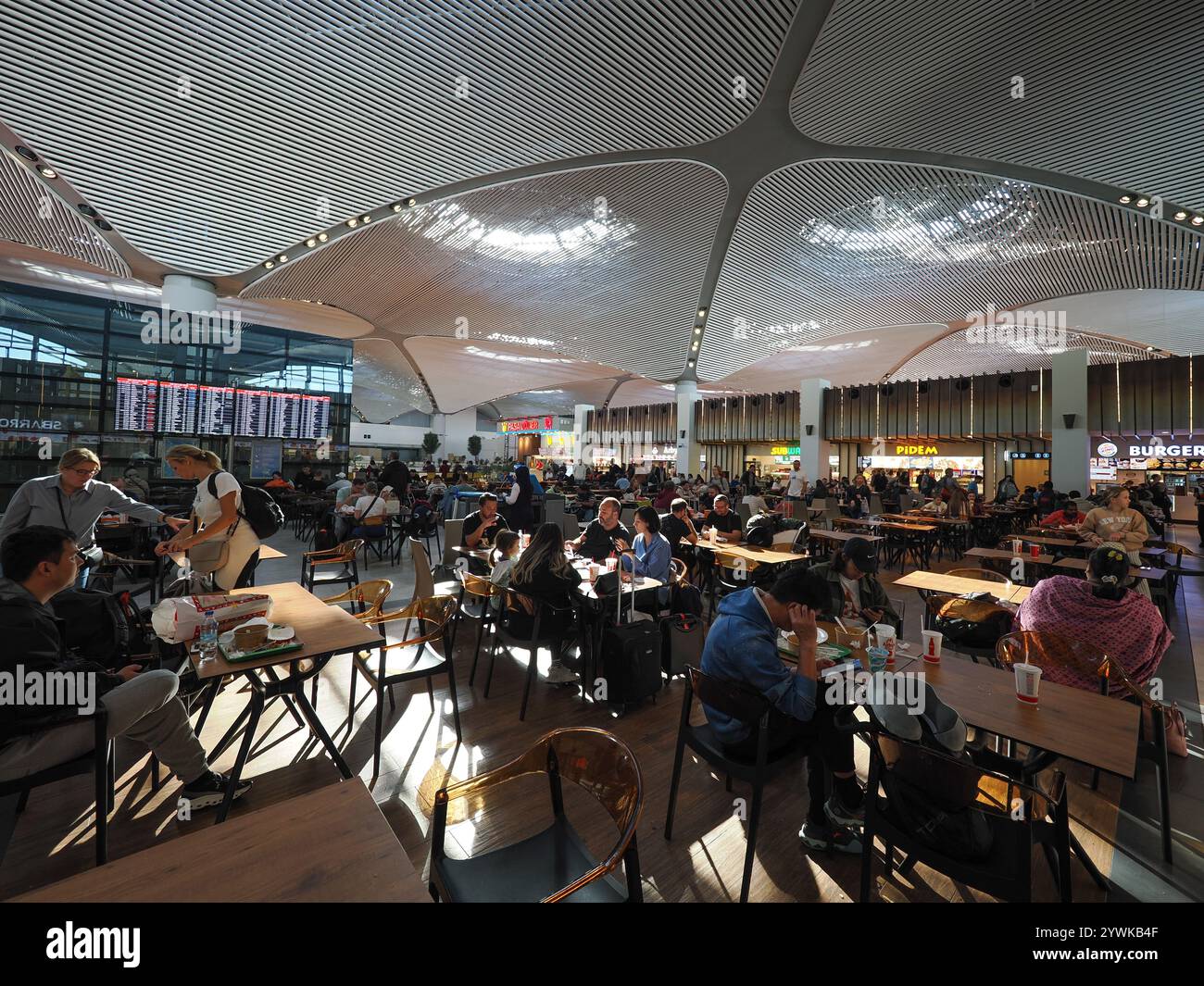 Istanbul airport food hi-res stock photography and images - Page 2 - Alamy, image size:1300x1065
