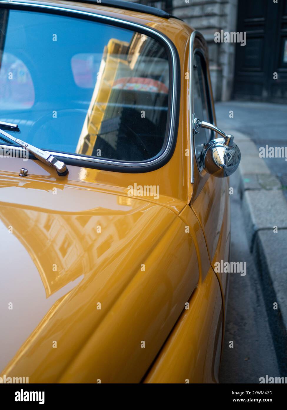 Italy Fiat 500 car yellow Stock Photo - Alamy