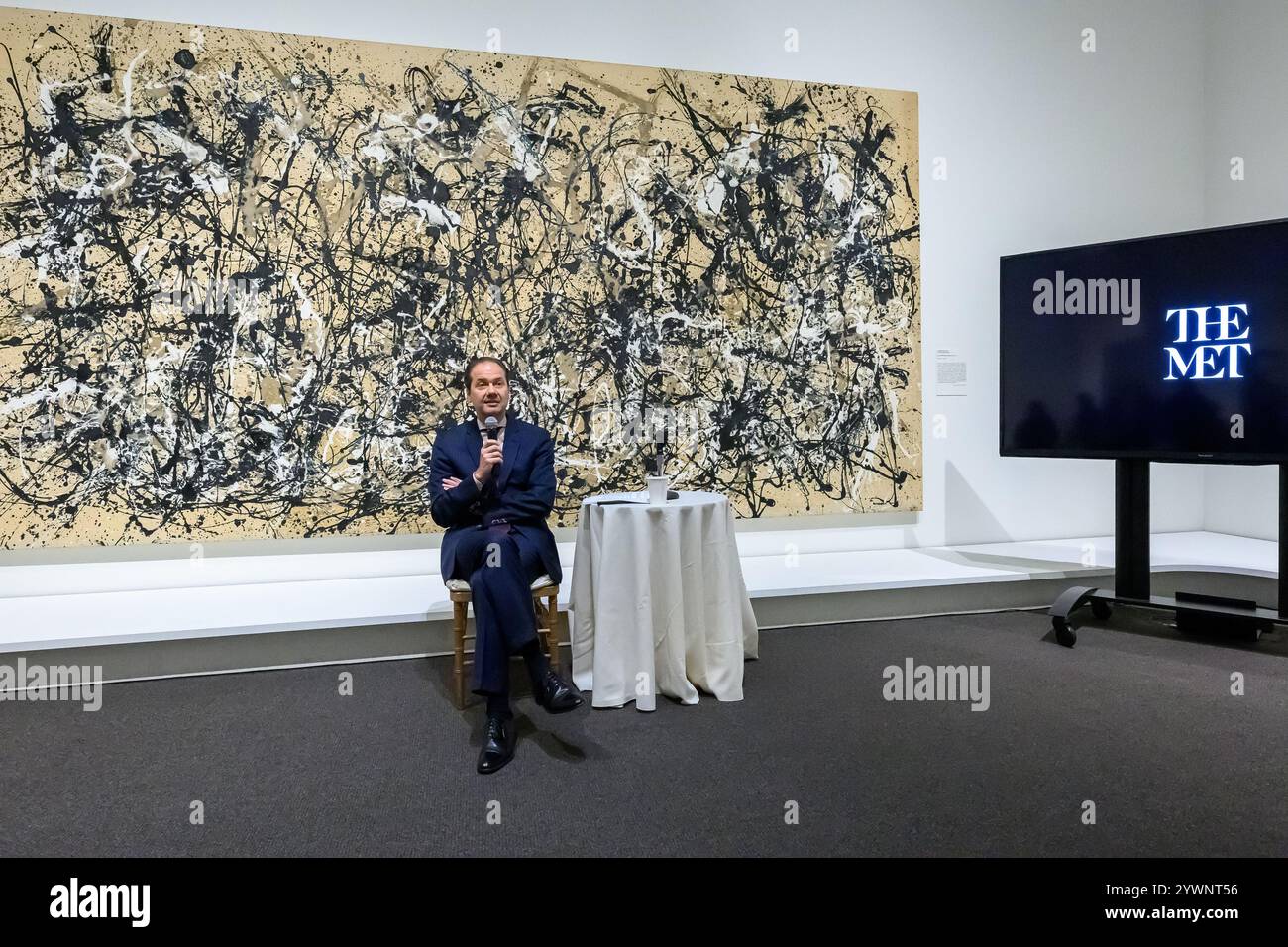 briefing, unveiling, design, Tang Stock Photo - Alamy