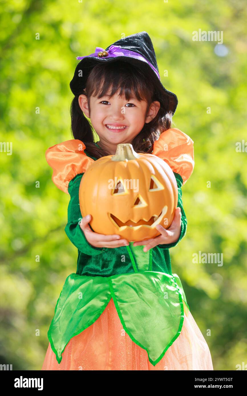 Child girl smile hi-res stock photography and images - Alamy