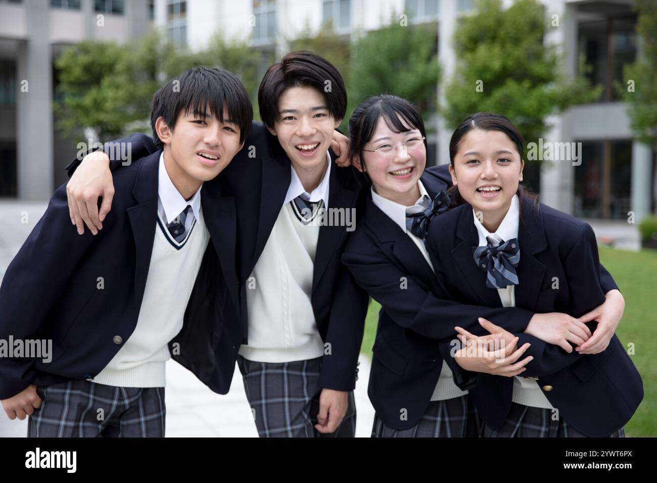Friends school uniform hi-res stock photography and images - Alamy