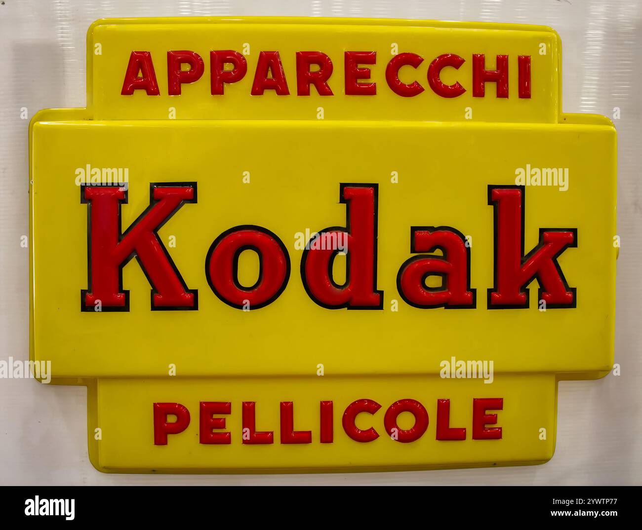 Vintage kodak sign hi-res stock photography and images - Alamy