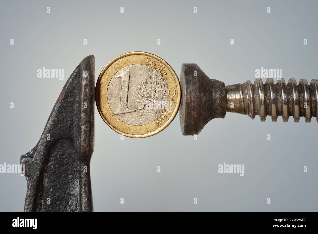 Vise and squeeze hi-res stock photography and images - Page 2 - Alamy