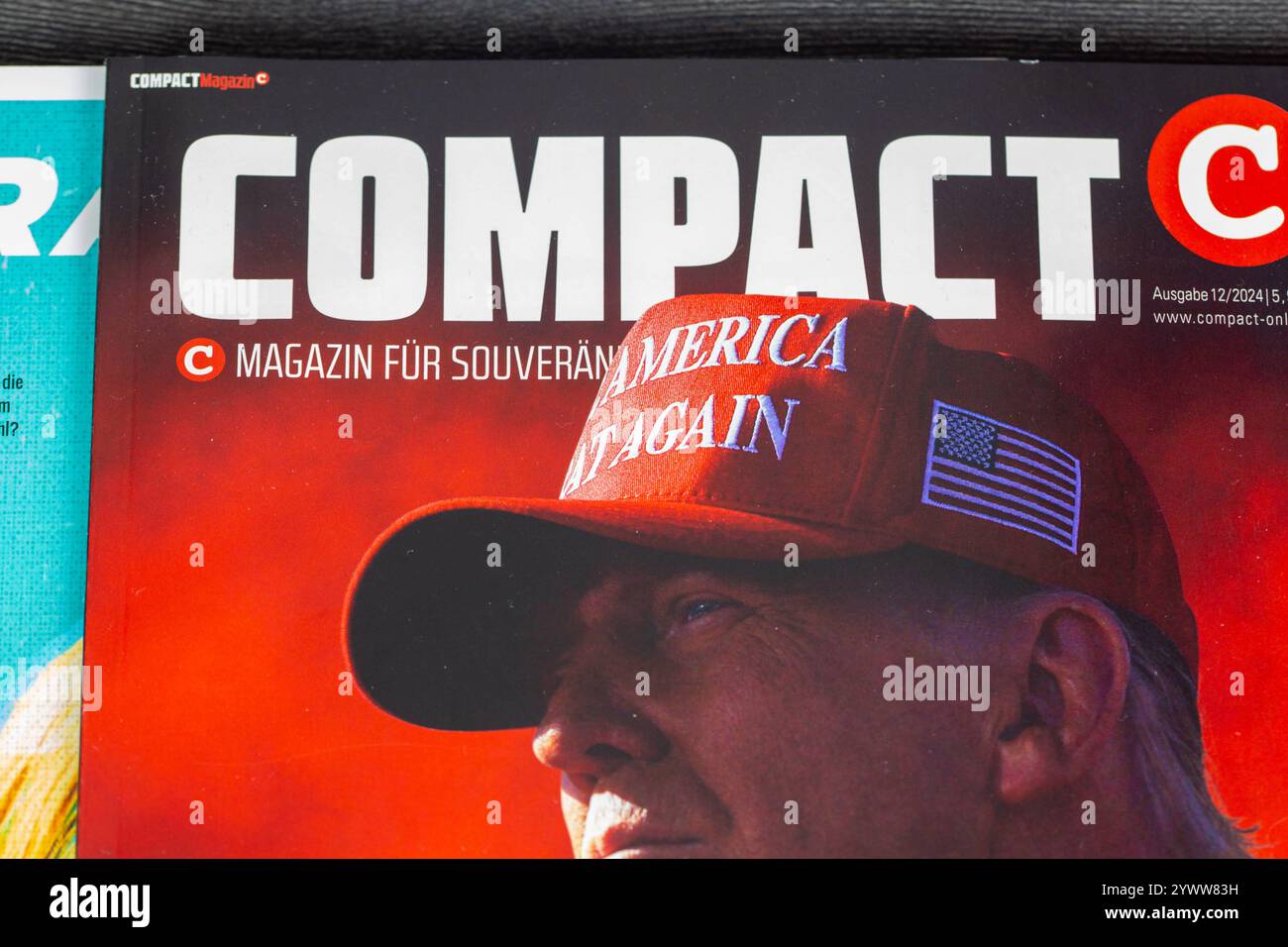 Nahaufnahme der Zeitschrift COMPACT MAGAZIN. Bundesinnenministerin ...
