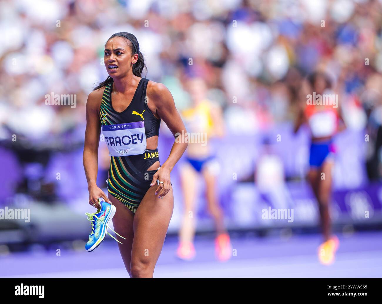 Adelle Tracey participating in the 800 meters at the Paris 2024 Olympic