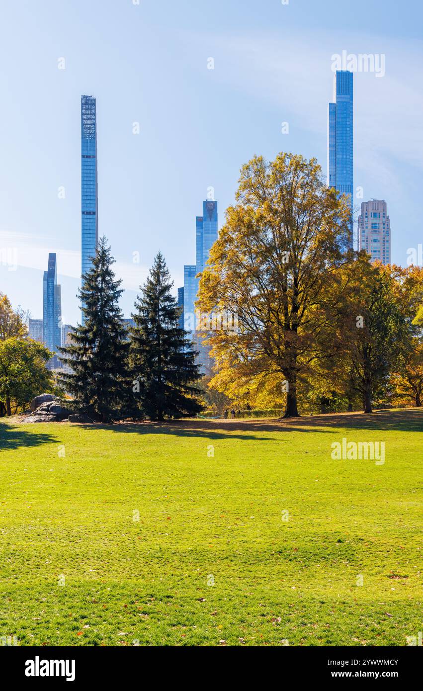 Central Park in New York City on a sunny autumn day, with vibrant fall ...