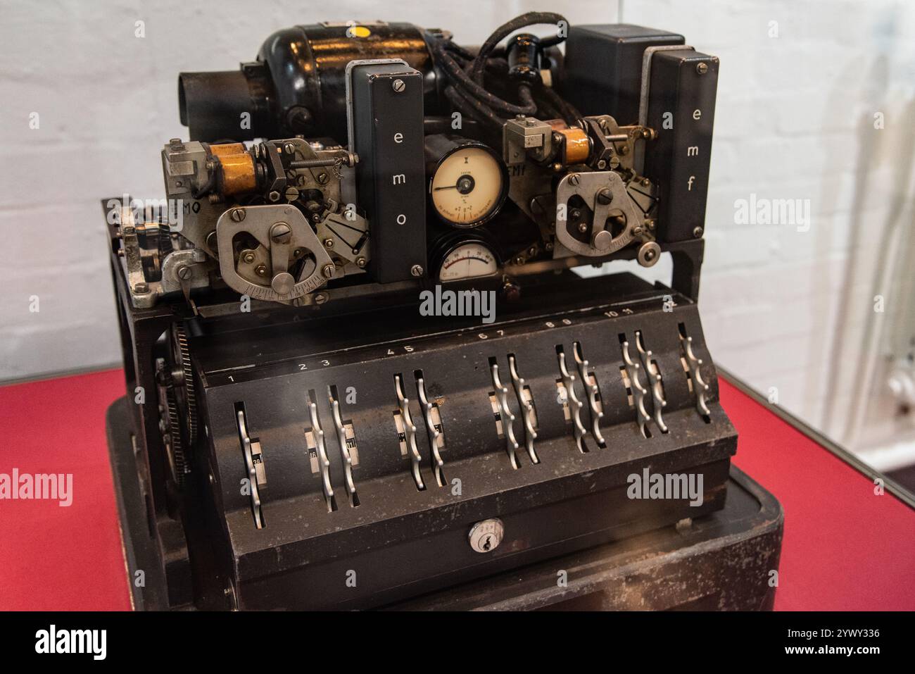 Bletchley park ww2 colossus hi-res stock photography and images - Alamy