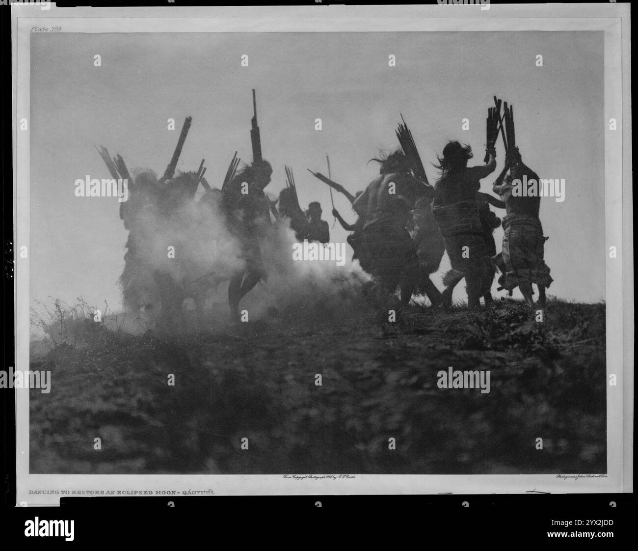 Vintage moon dancing hi-res stock photography and images - Alamy