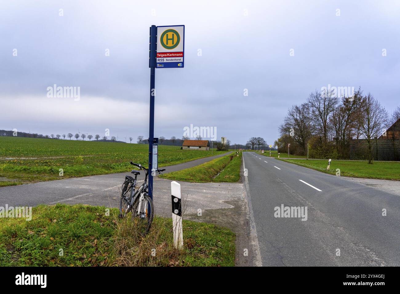 Bus stop Telges/Kerkmann, in the countryside, near Sendenhorst, line R55, RVM Regionalverkehr Muensterland, from Ahlen to Sendenhorst, parked bicycle Stock Photo