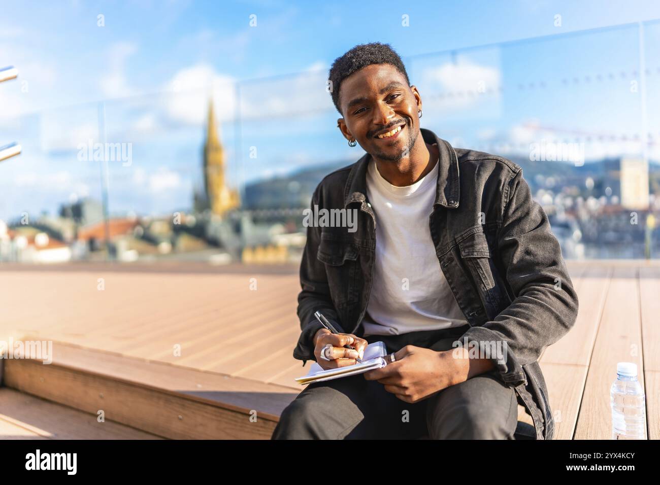 African writing note hi-res stock photography and images - Alamy