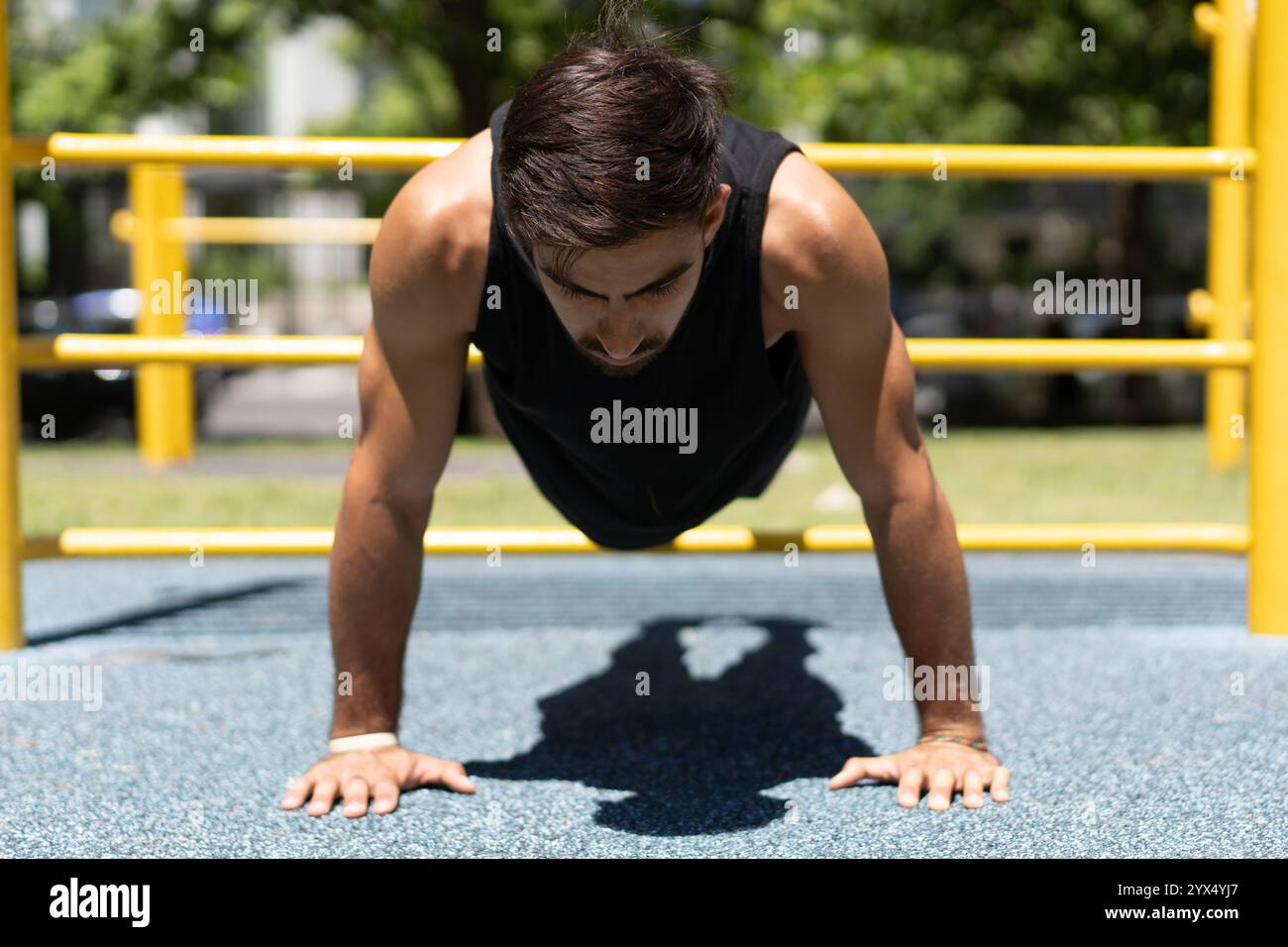 Training routine in a park hi-res stock photography and images - Alamy