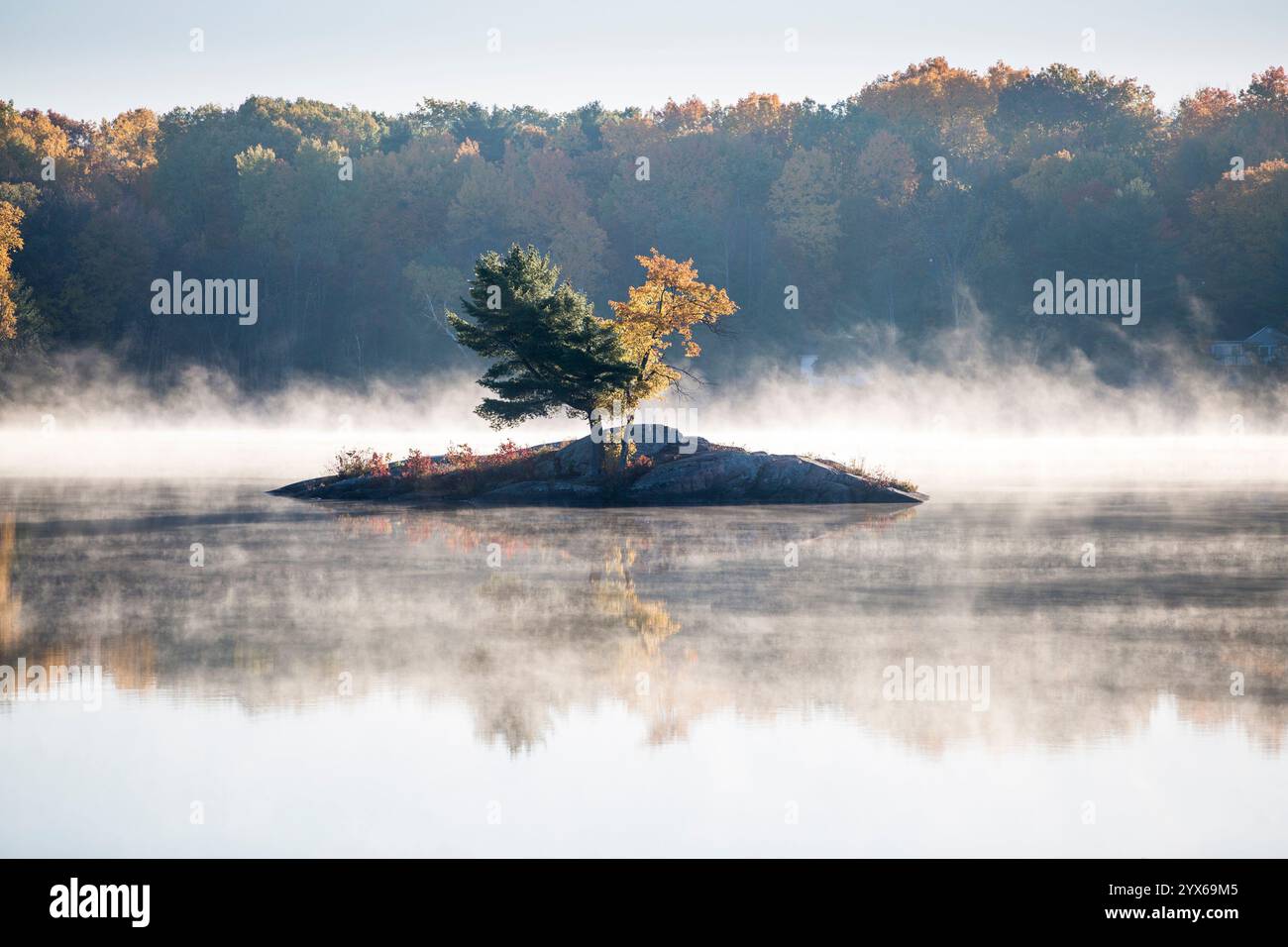 Small rock in lake hi res stock photography and images Alamy Small rock in lake hi res stock photography and images Alamy