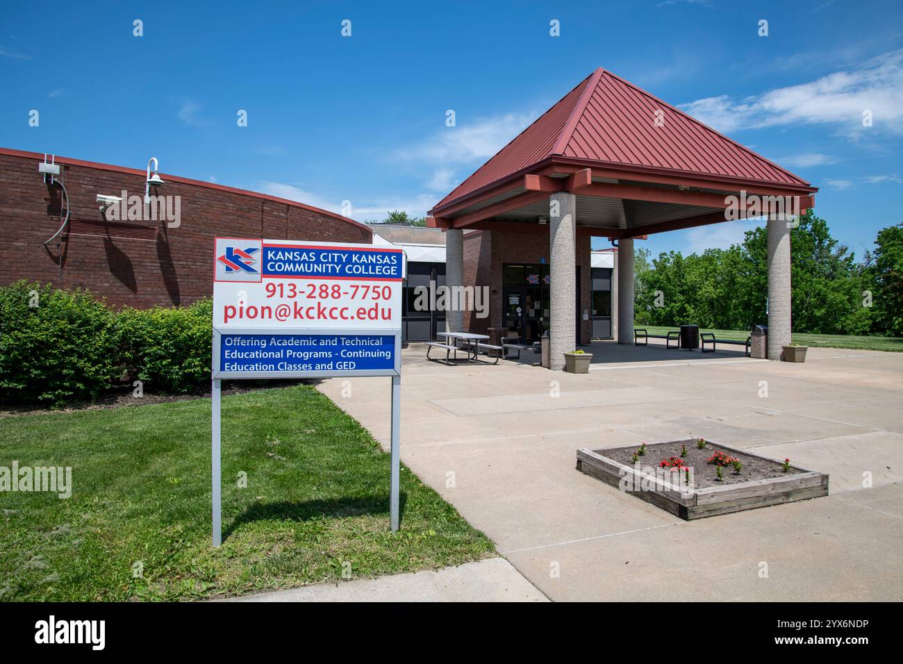 Leavenworth, Kansas.  Kansas City Kansas Community College is an educational institution located in Leavenworth, Kansas. Stock Photo