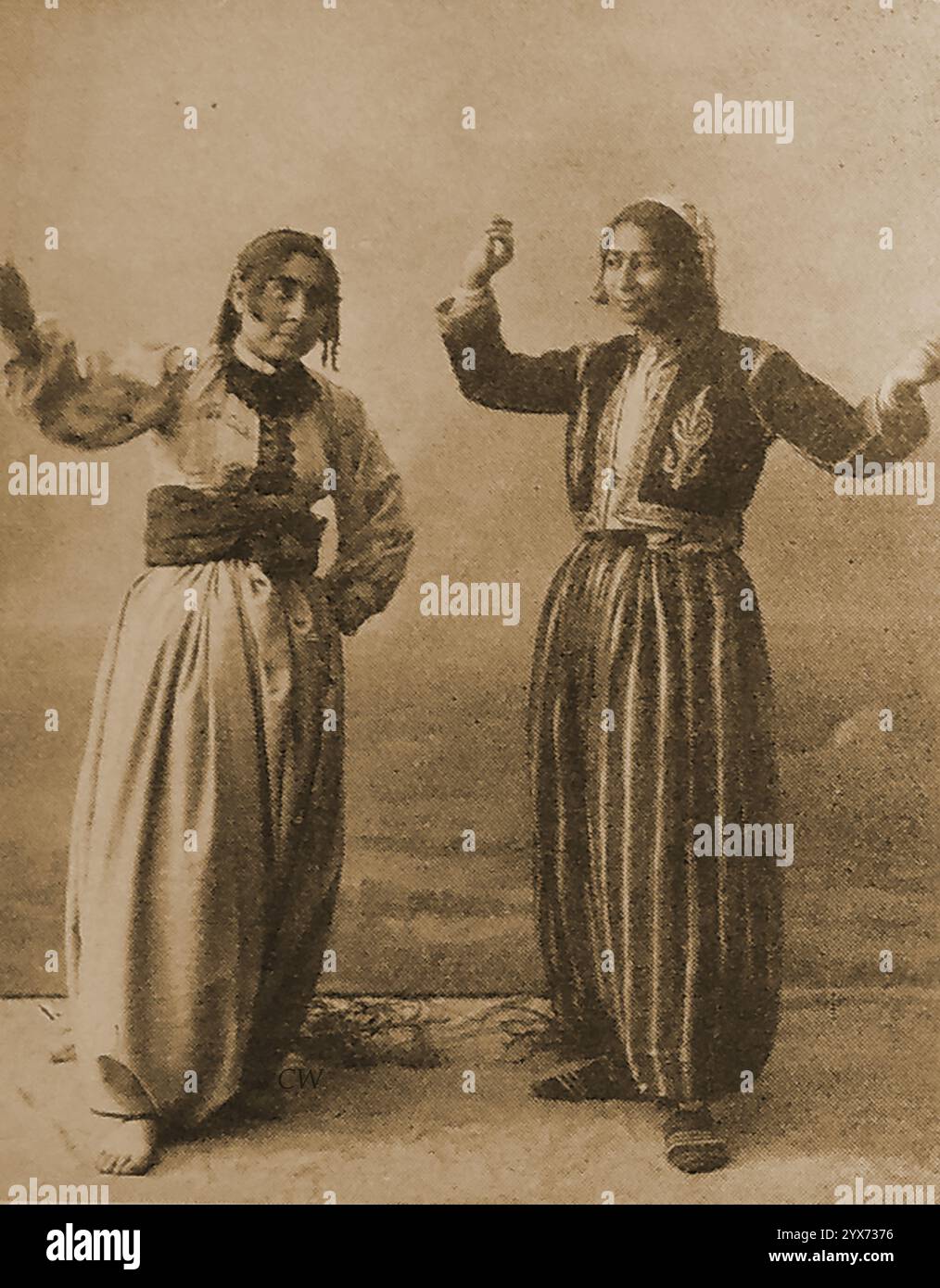 A 1940's old photograph of Turkish Dancing Girls -1940'lı yıllara ait Türk Dansçı Kızları'nın eski bir fotoğrafı - Stock Photo