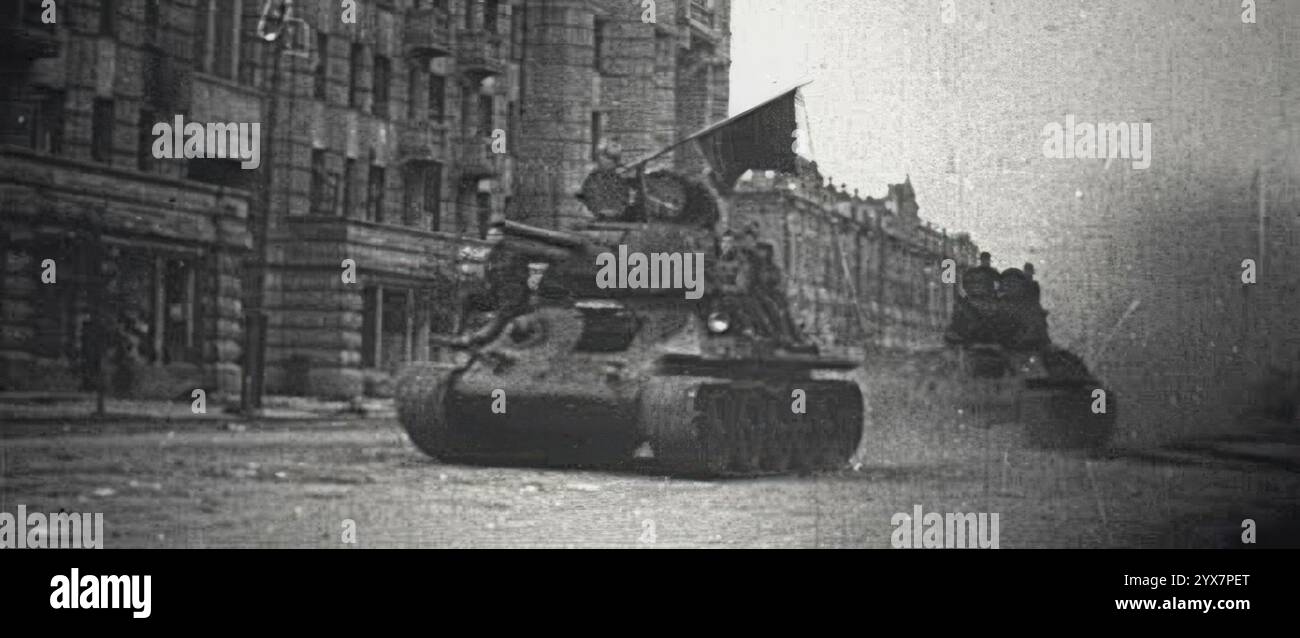 Tanks T-34 ride by Moskovskaya Street in liberated Orel Stock Photo - Alamy