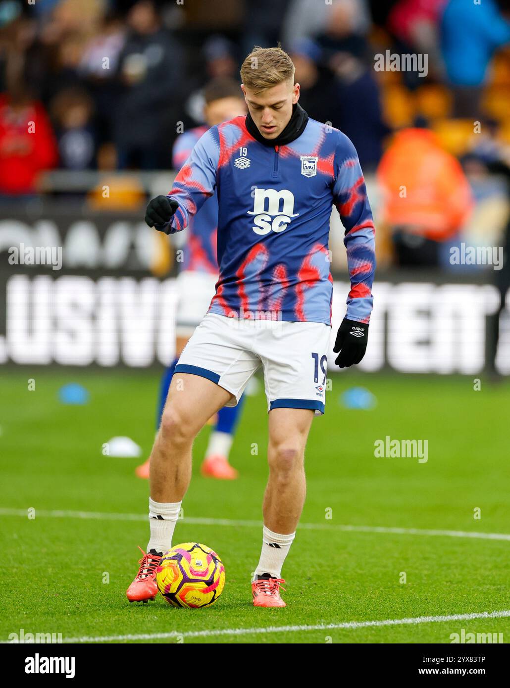 Wolverhampton, UK. 14th December 2024; Molineux Stadium, Wolverhampton, West Midlands, England; Premier League Football, Wolverhampton Wanderers versus Ipswich Town; Liam Delap of Ipswich Town warms up Credit: Action Plus Sports Images/Alamy Live News Stock Photo