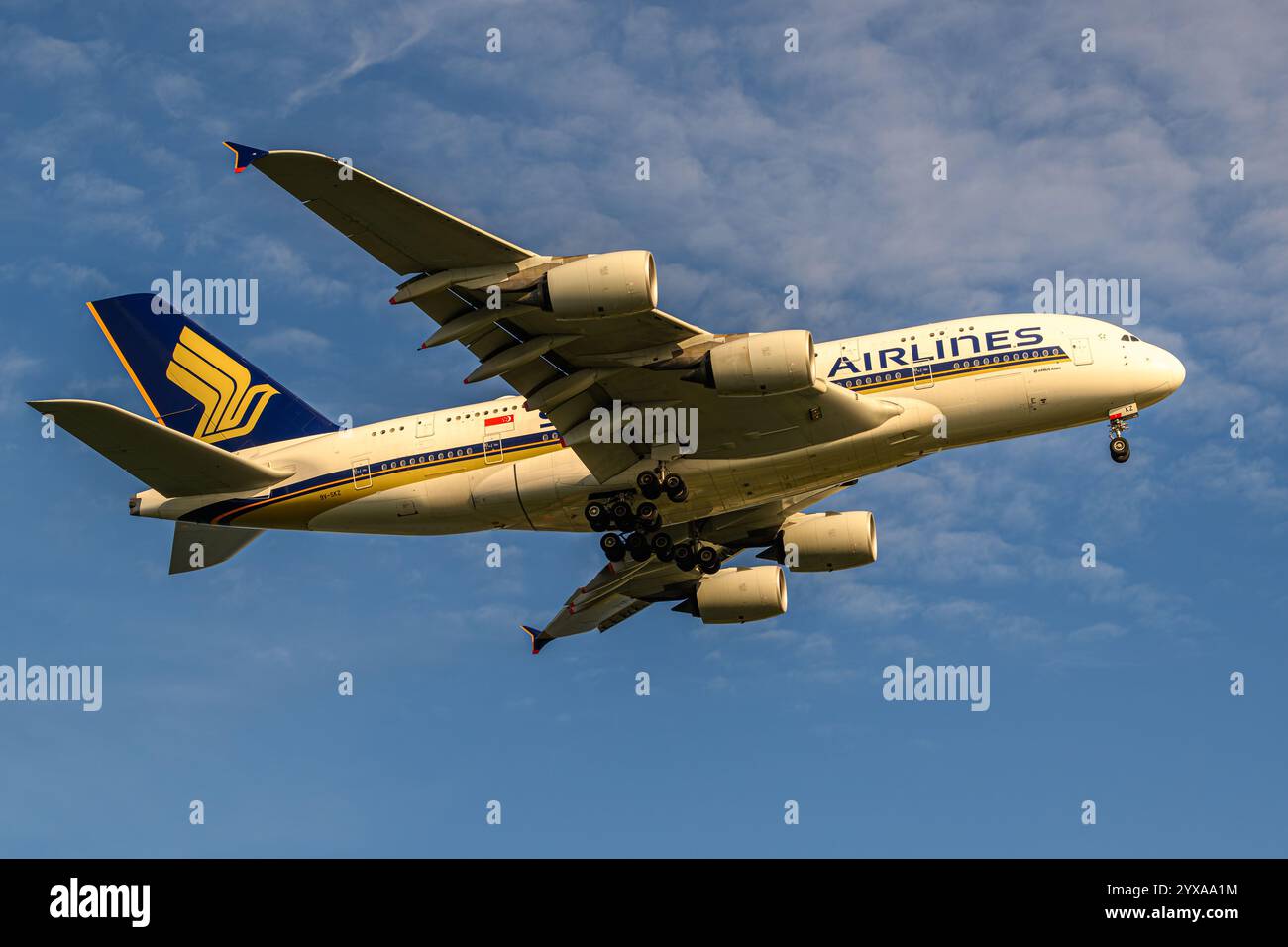 Singapore Airlines, Airbus A380-800, 9V-SKZ on Final Approach to