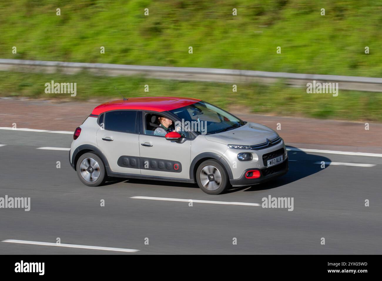 2022 Citroën C3 Shine + Bluehdi S/S, Diesel Car Hatchback 1499 cc, 1,499 cc in-line 4 engine Stock Photo