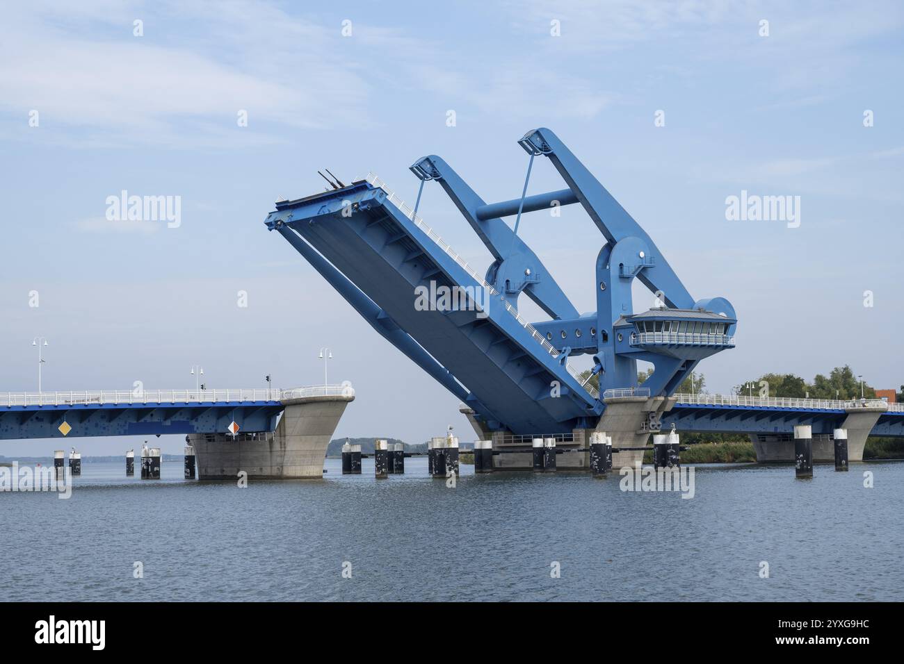 Bascule bridge opens, bascule bridge with balance beam, Peenestrom ...