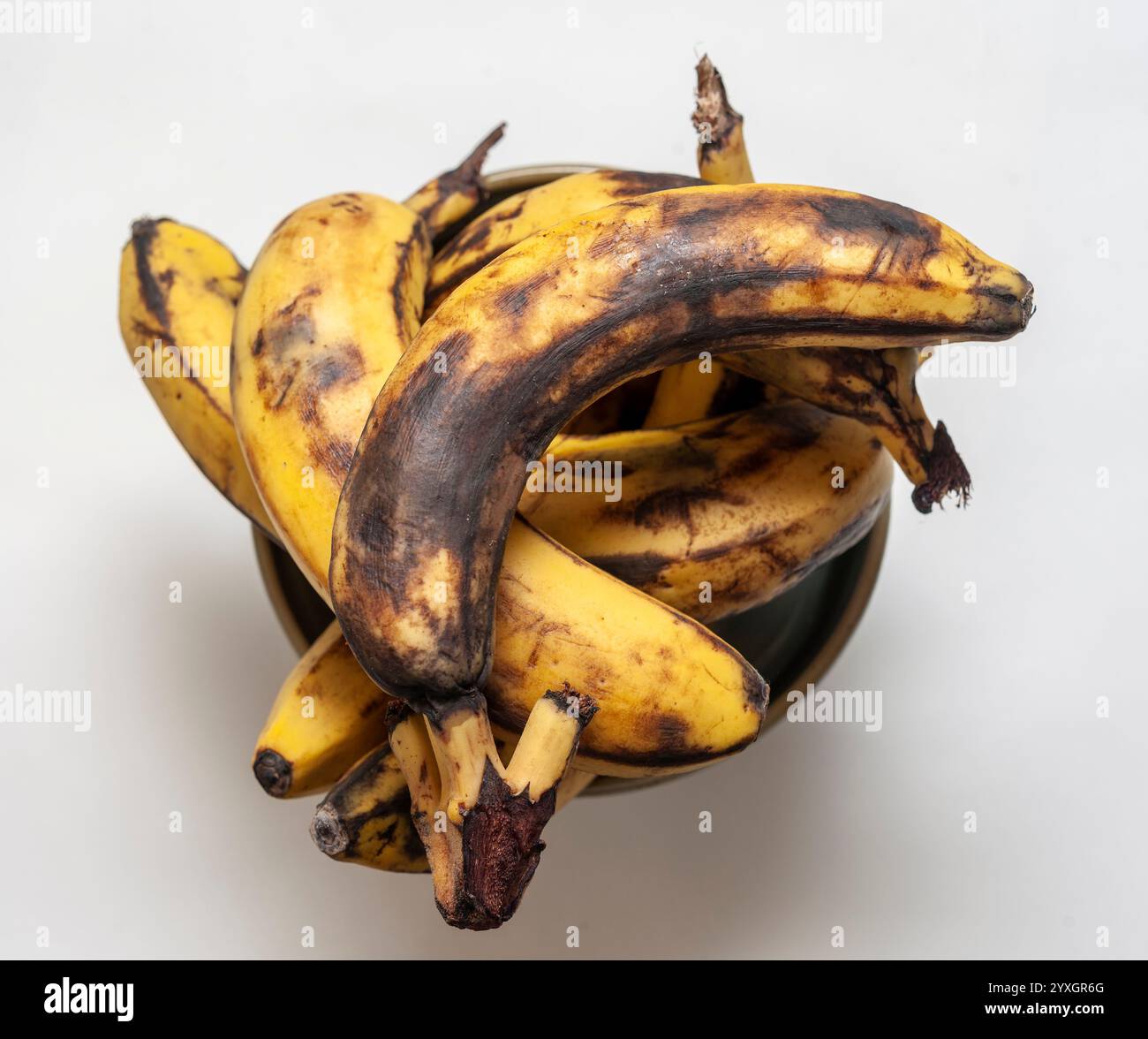 Nyc Ripe Ripe bananas in New York on Sunday, December 15 2024. (© Richard B ...