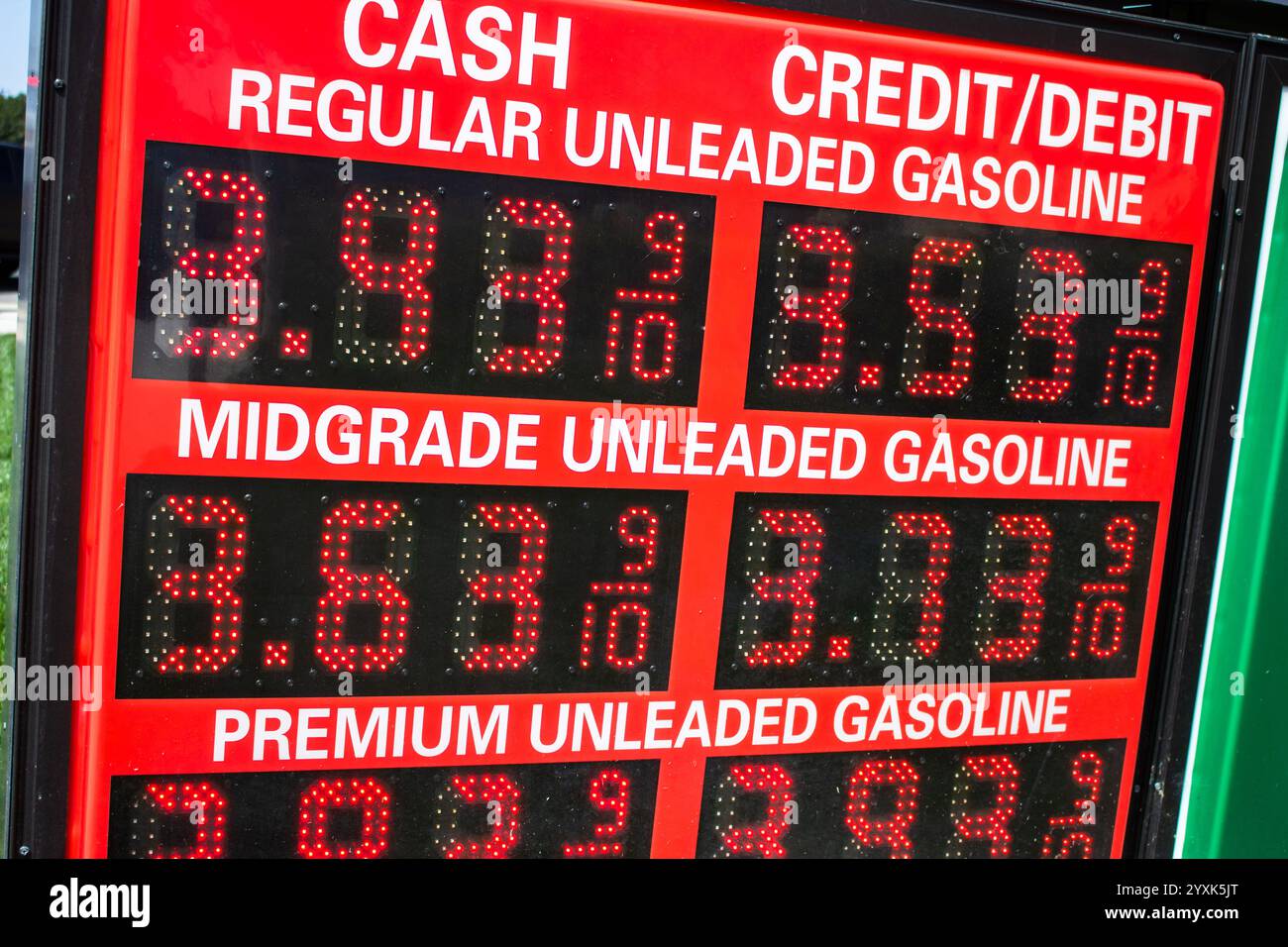 Digital gasoline sign hi-res stock photography and images - Alamy