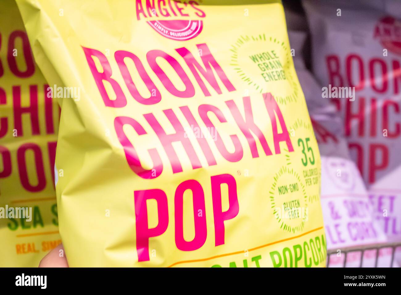 Chicka chicka boom boom hi-res stock photography and images - Alamy