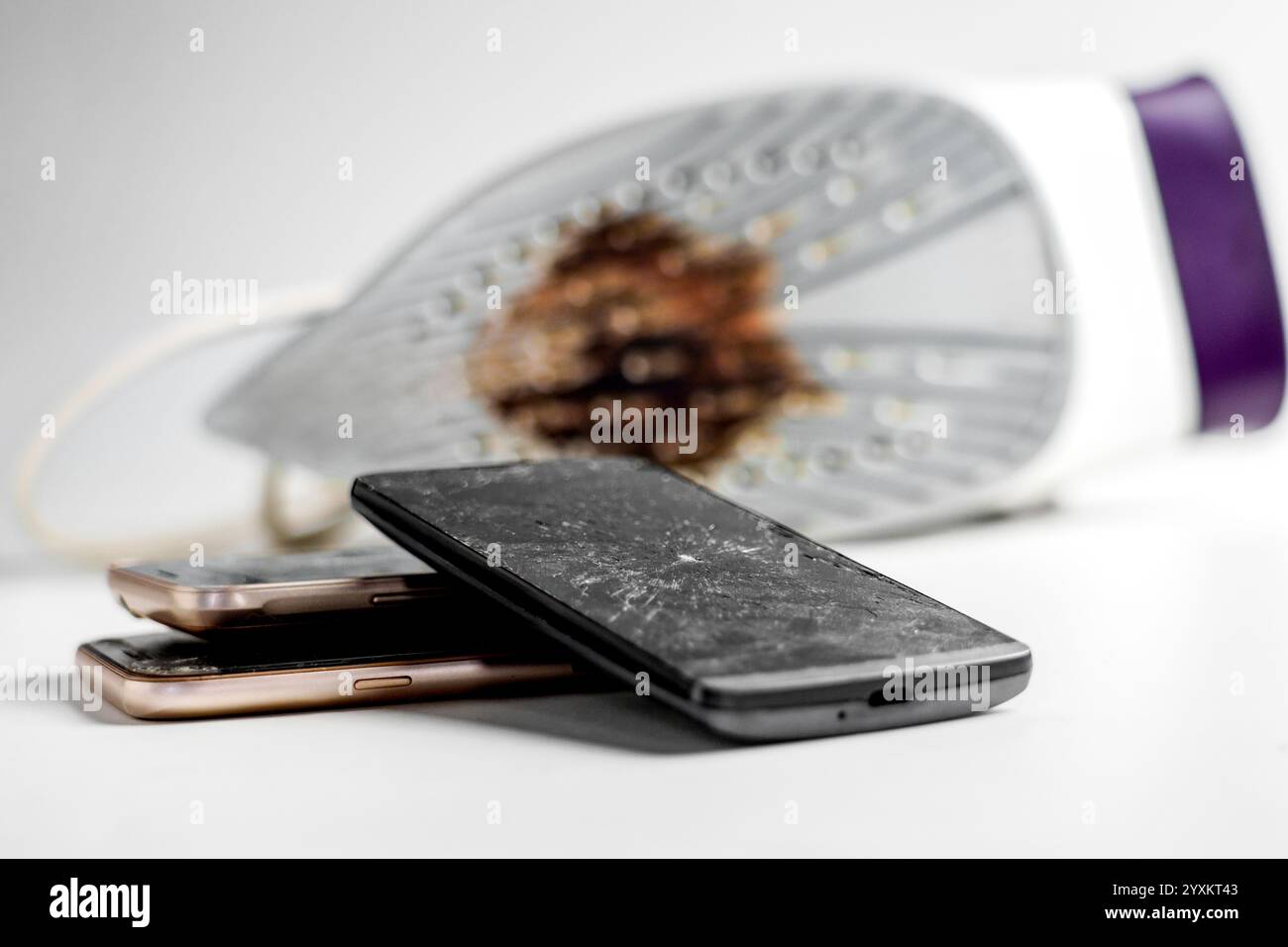Burnt screen hi-res stock photography and images - Alamy