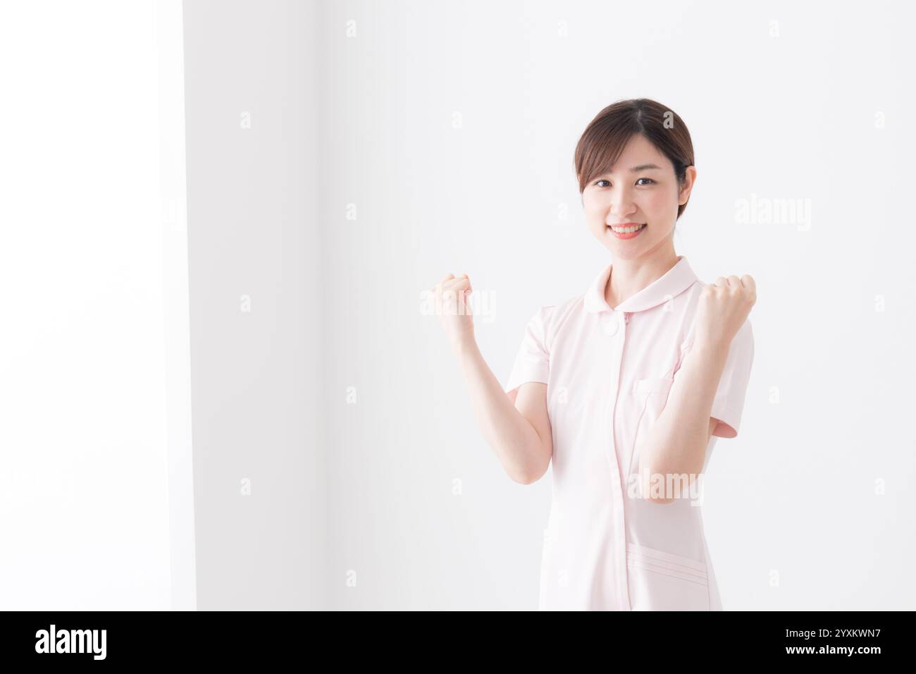 Young japanese nurse hi-res stock photography and images - Alamy