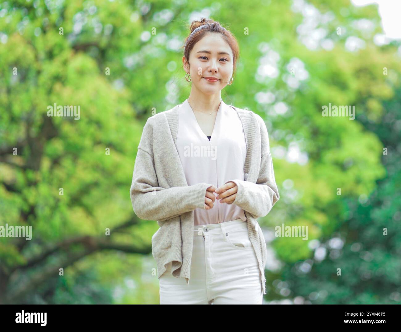 Young Japanese Woman Portrait Hi res Stock Photography And Images Alamy