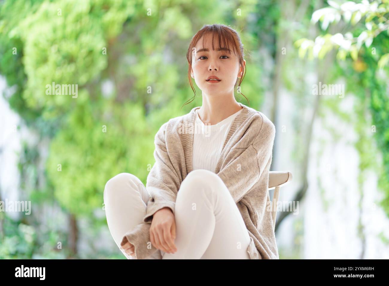 Japanese sit hi-res stock photography and images - Alamy