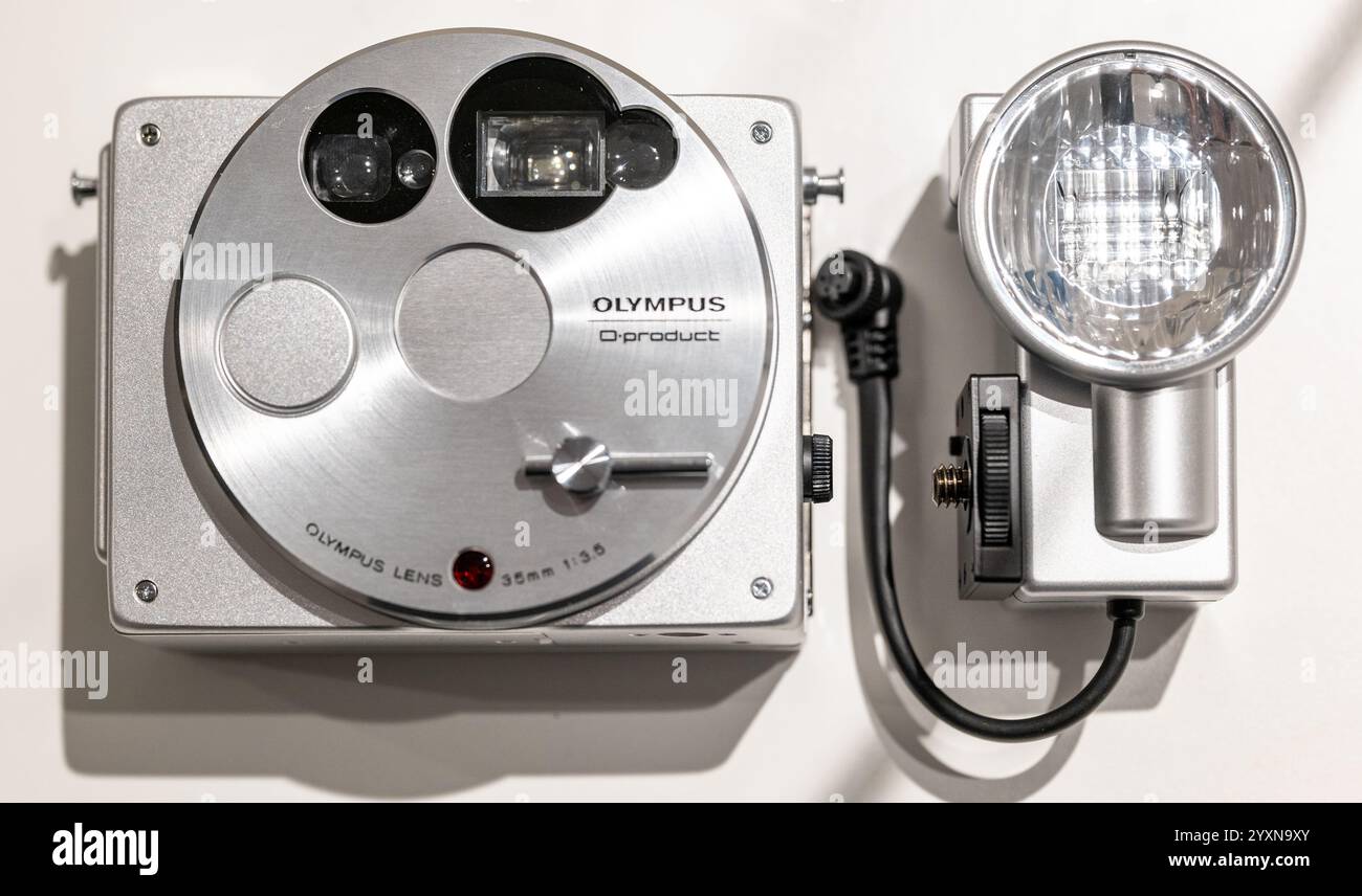 Olympus o product 35mm camera hi-res stock photography and images