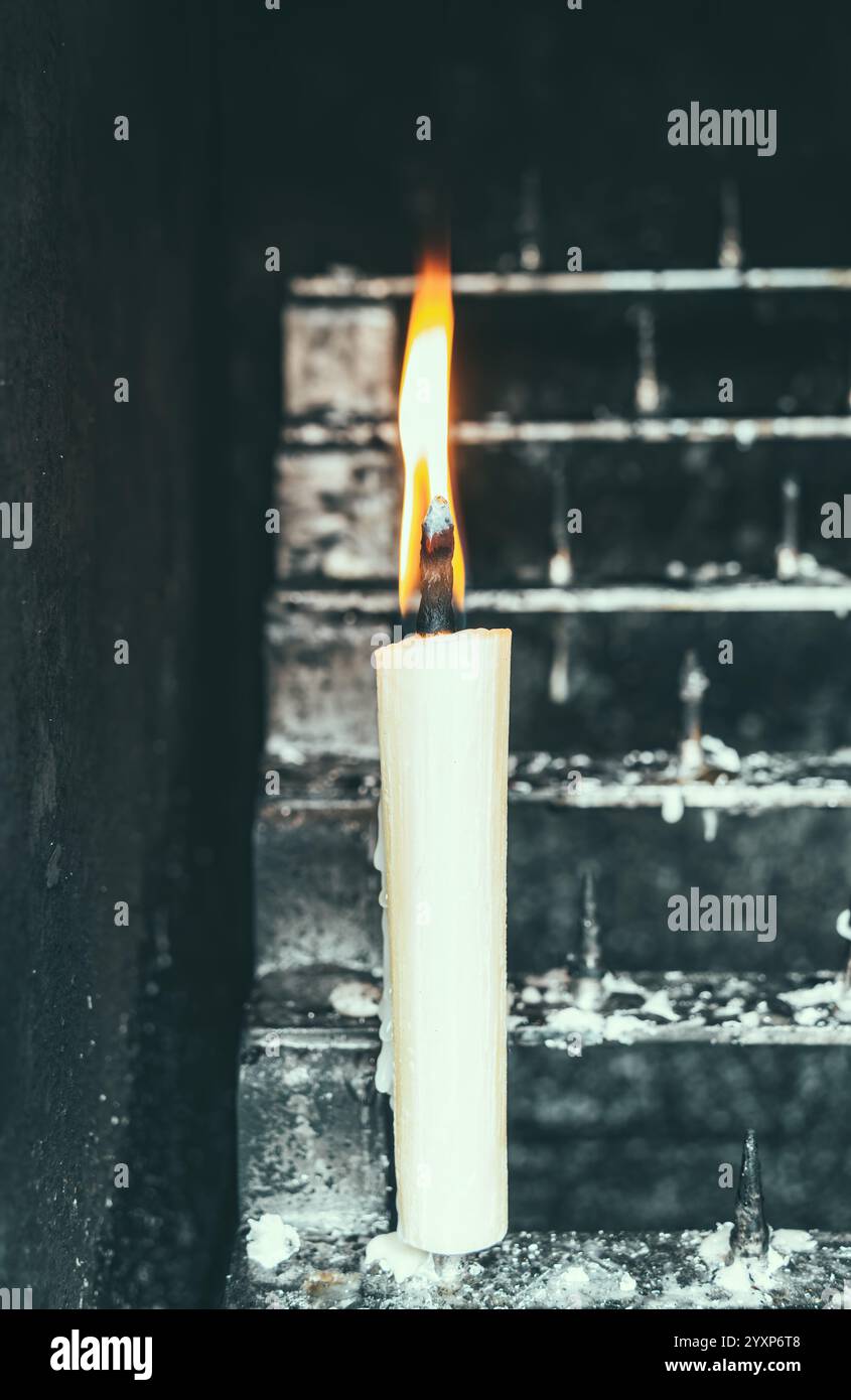 Japanese candle ritual hi-res stock photography and images - Alamy