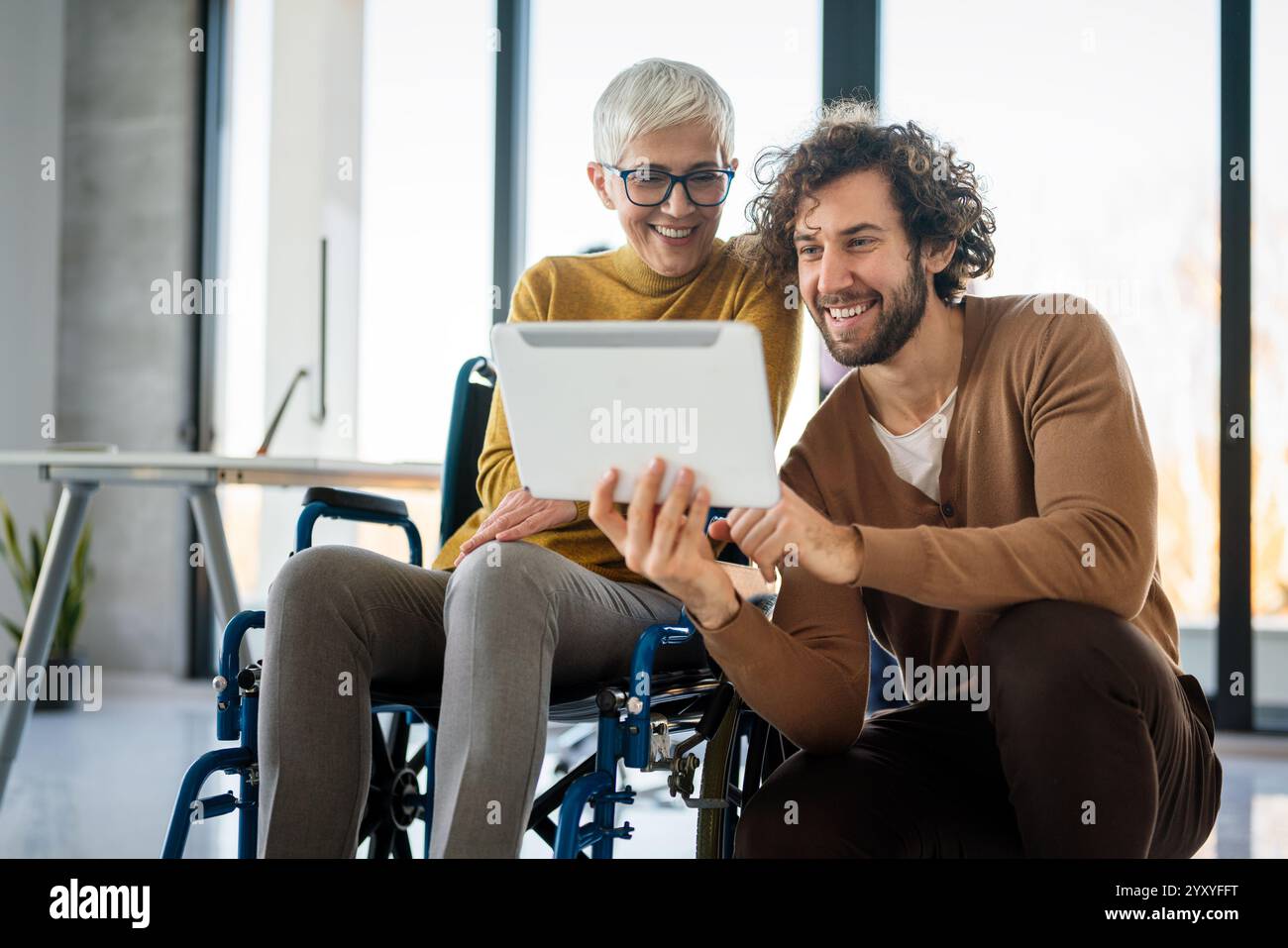 Inclusive work environment hi-res stock photography and images - Alamy
