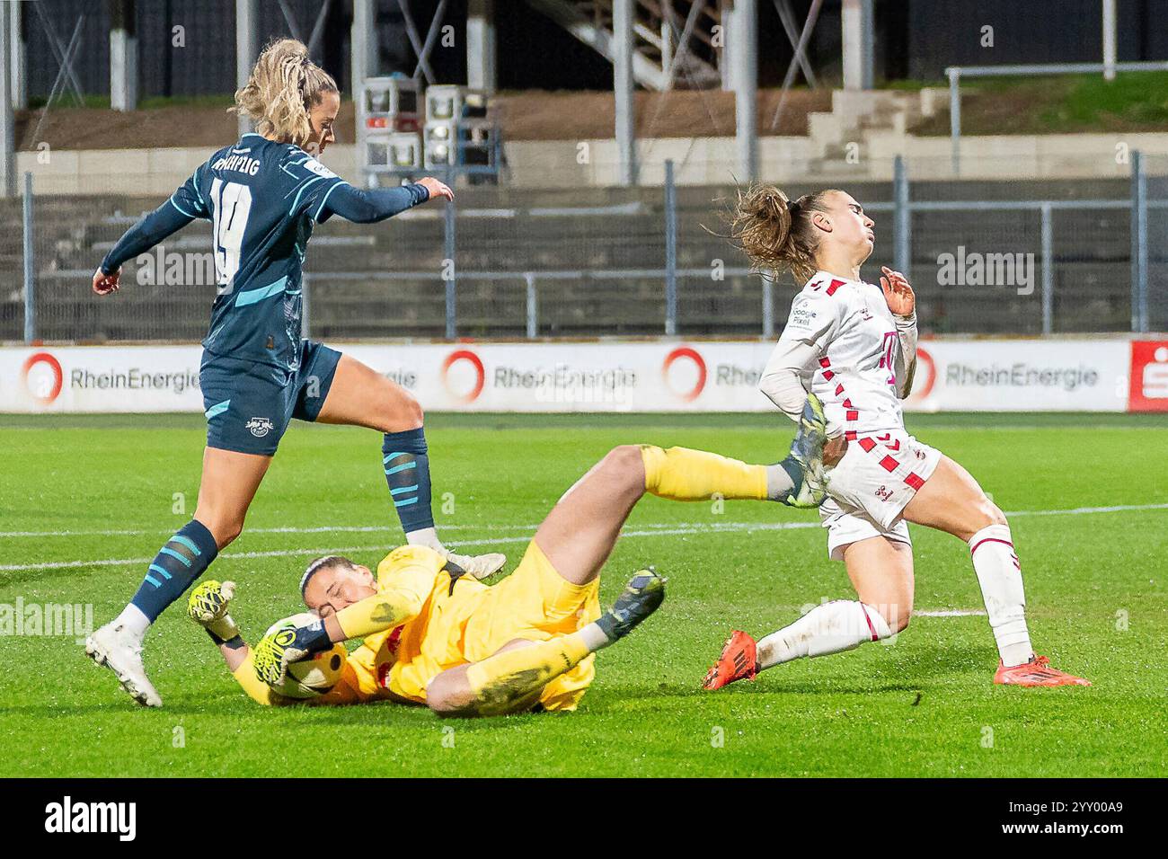 Paramount Press Express | FIRST-OF-ITS-KIND CBS SPORTS GOLAZO NETWORK  LAUNCHES ON APRIL 11, image size:1300x956