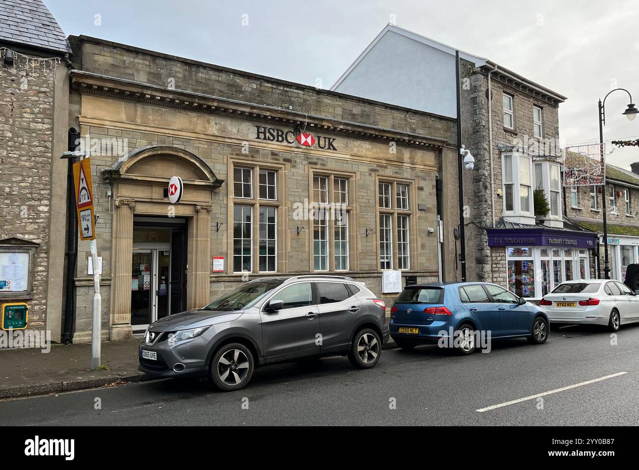 HSBC Bank on Cowbridge High Street. Cowbridge, Vale of Glamorgan, Wales, United Kingdom. 13th December 2024. - Smartphone Captured Stock Image