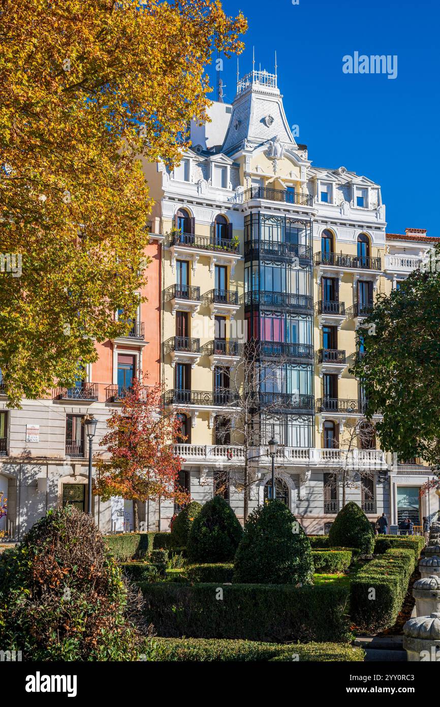 View downtown madrid hi-res stock photography and images - Alamy
