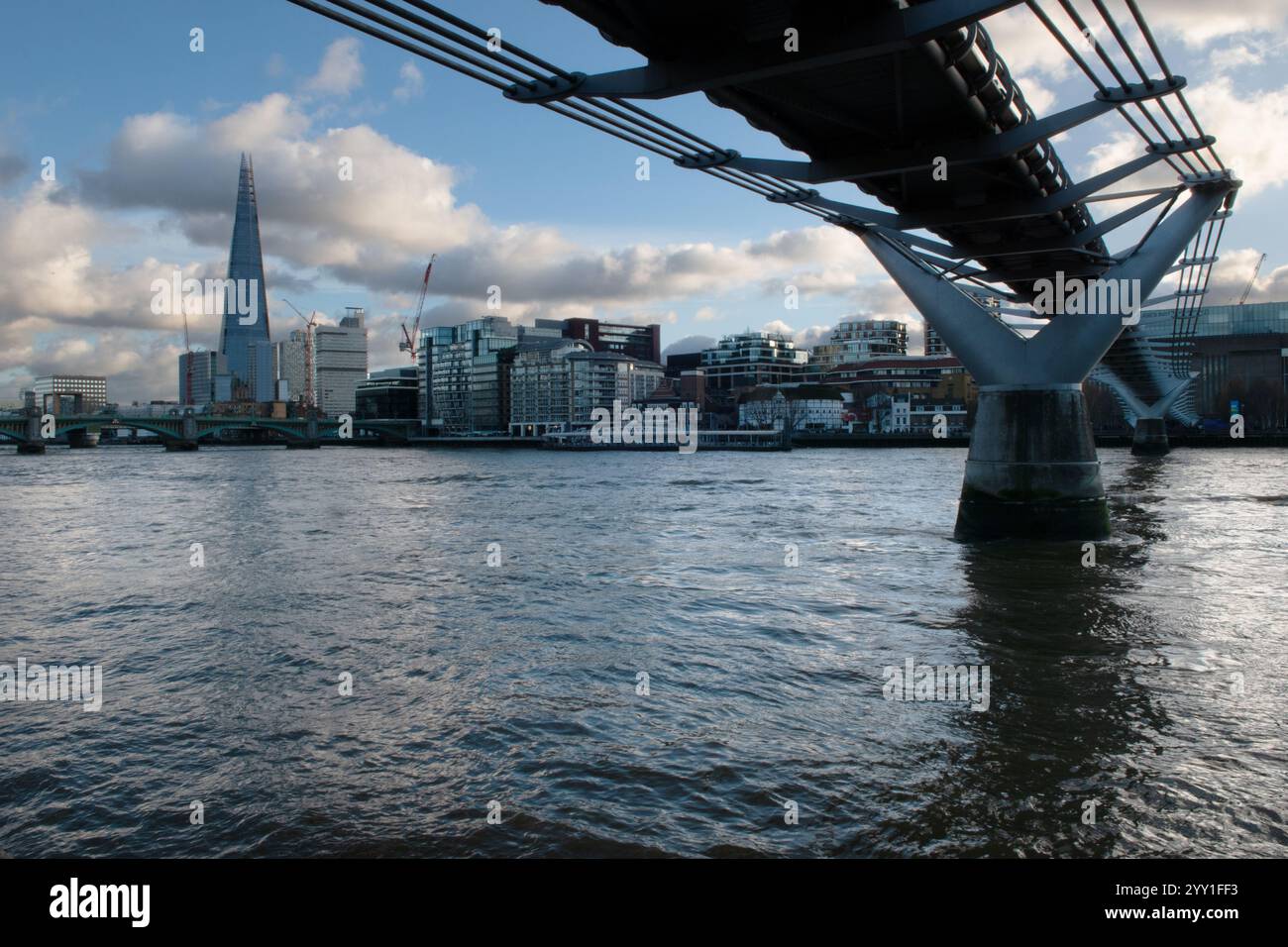 Pedestrian bridge across the thames hi-res stock photography and images ...