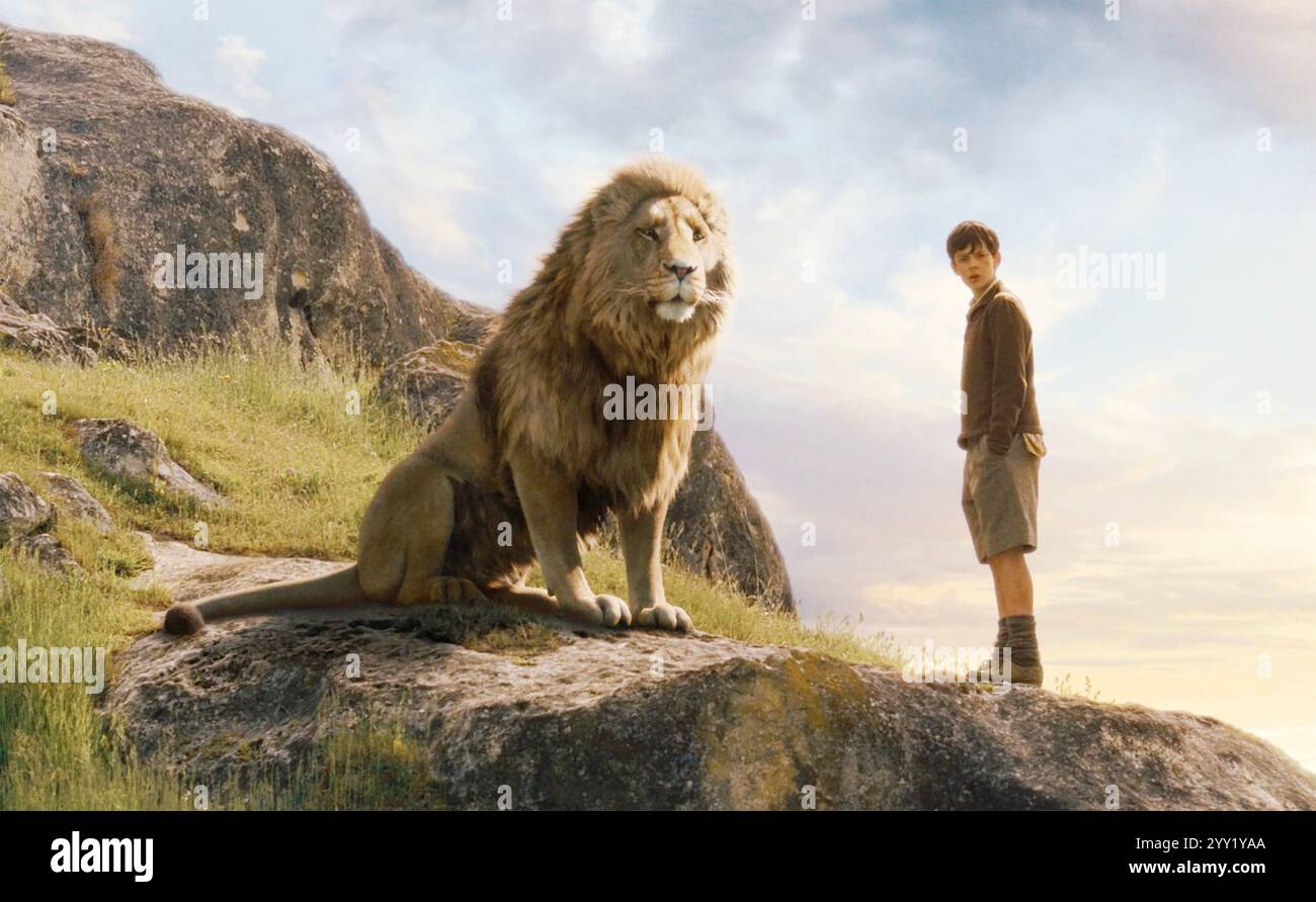 Lion the witch and the wardrobe film hi-res stock photography and ...