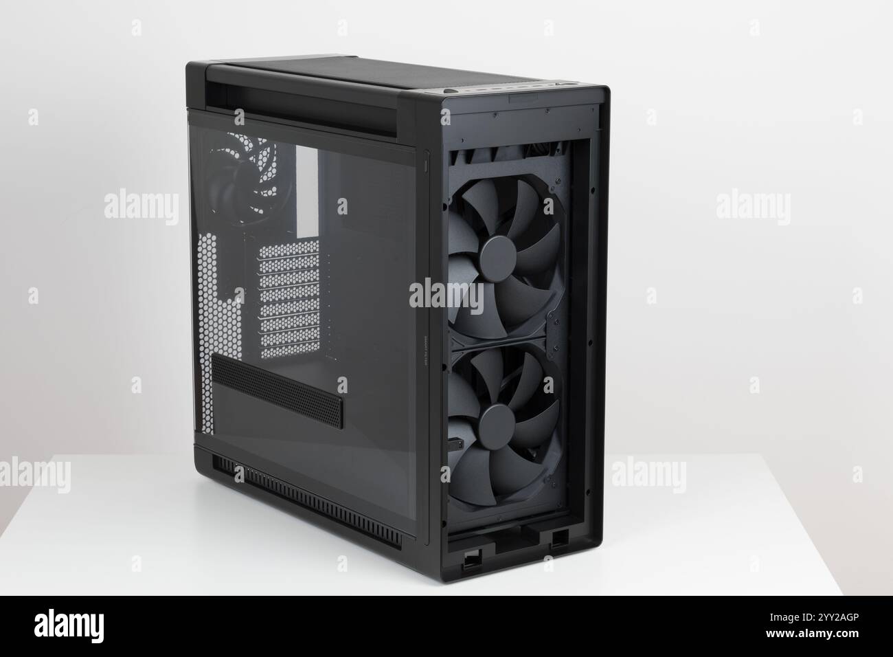 Two 200mm pre-installed system fans, front panel IR dust indicator ...