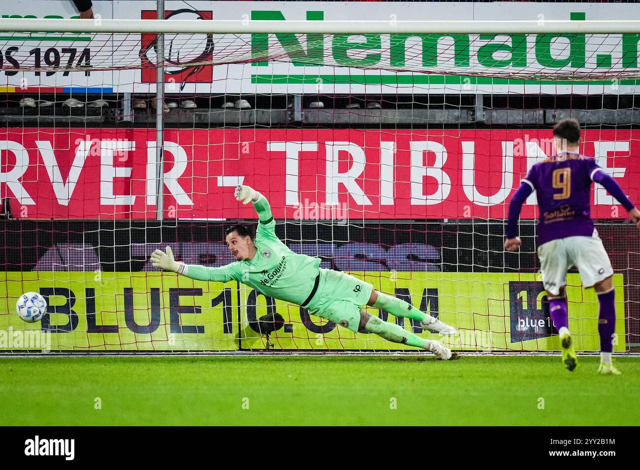 Rotterdam - Goalkeeper Nick Olij of Sparta Rotterdam during the second round of the KNVB Beker season 2024/2025, the dutch domestic cup. The match is set between Sparta Rotterdam and Go Ahead Eagles at Het Kasteel on 18 December 2024 in Rotterdam, The Netherlands. (VK Sportphoto/Danny de Groot) Stock Photo