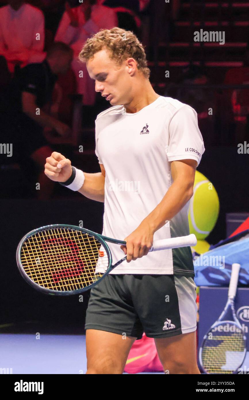 (241219) JEDDAH, Dec. 19, 2025 (Xinhua) Luca Van Assche of France