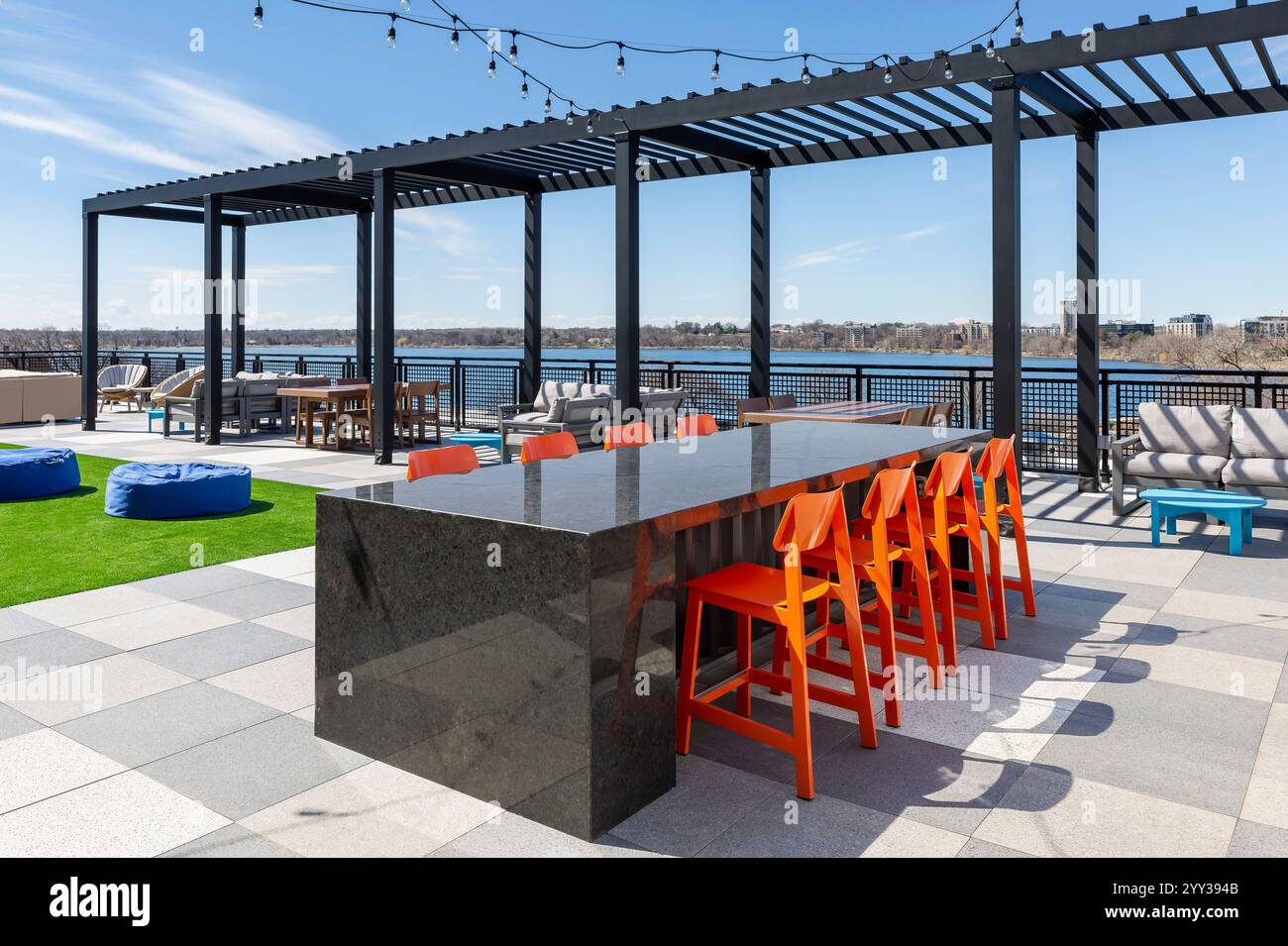 Photo inspiration: Apartment Buildings With Roof Deck Reference: Apartment Building Roof Deck With Pergola And Seating And View